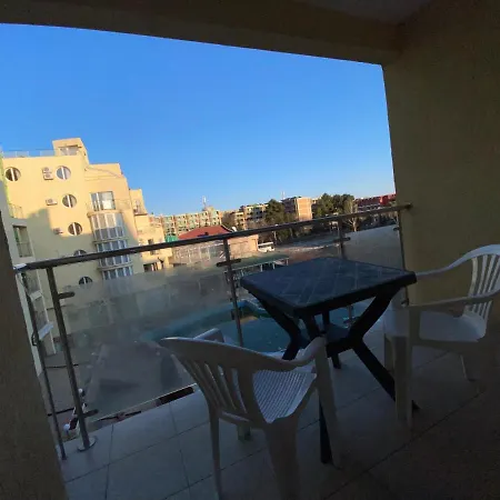 Vechna R 18 Sunny Солнечный берег